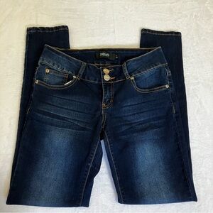 Thread Market Dark Indigo Skinny Jeans with Subtle Fading- Size 7 Junior